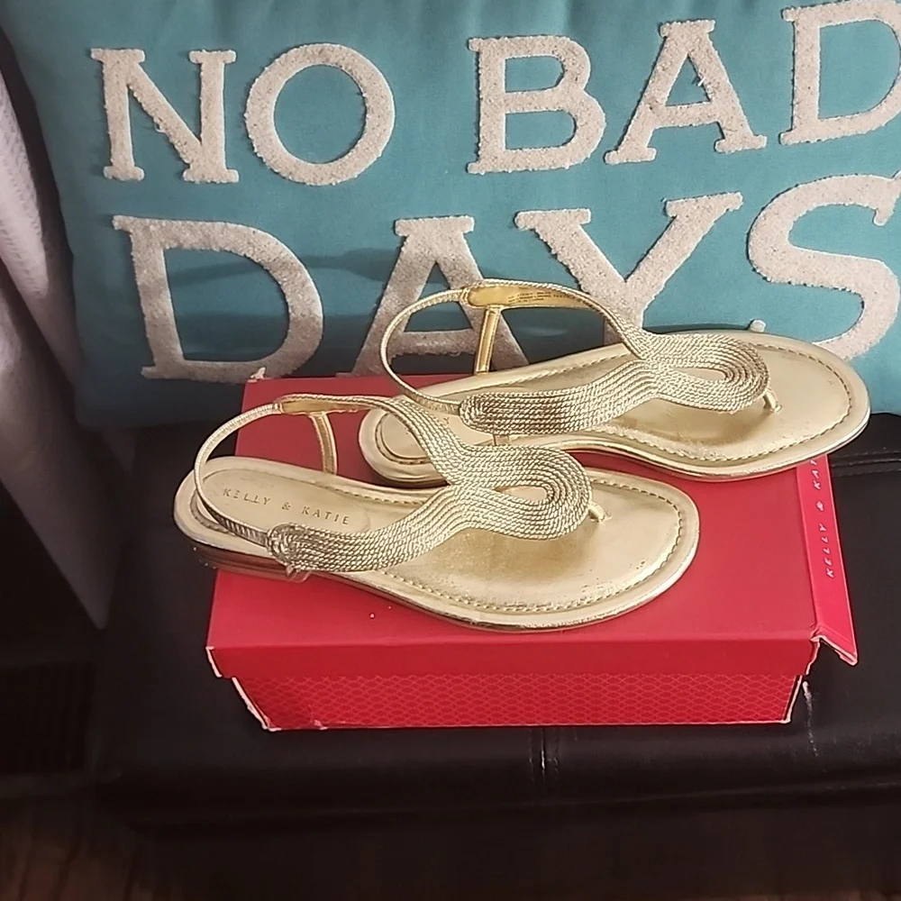 Sandals 👡 - Picture 3 of 6